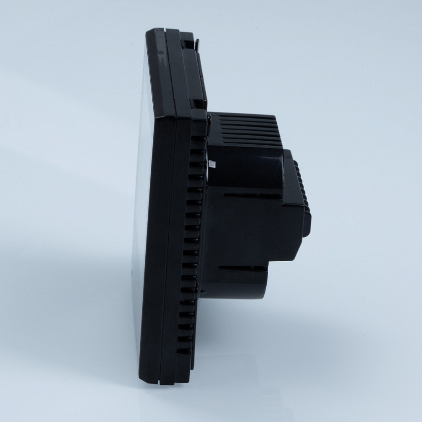 Комнатный WIFI-хронотермостат (черный)   