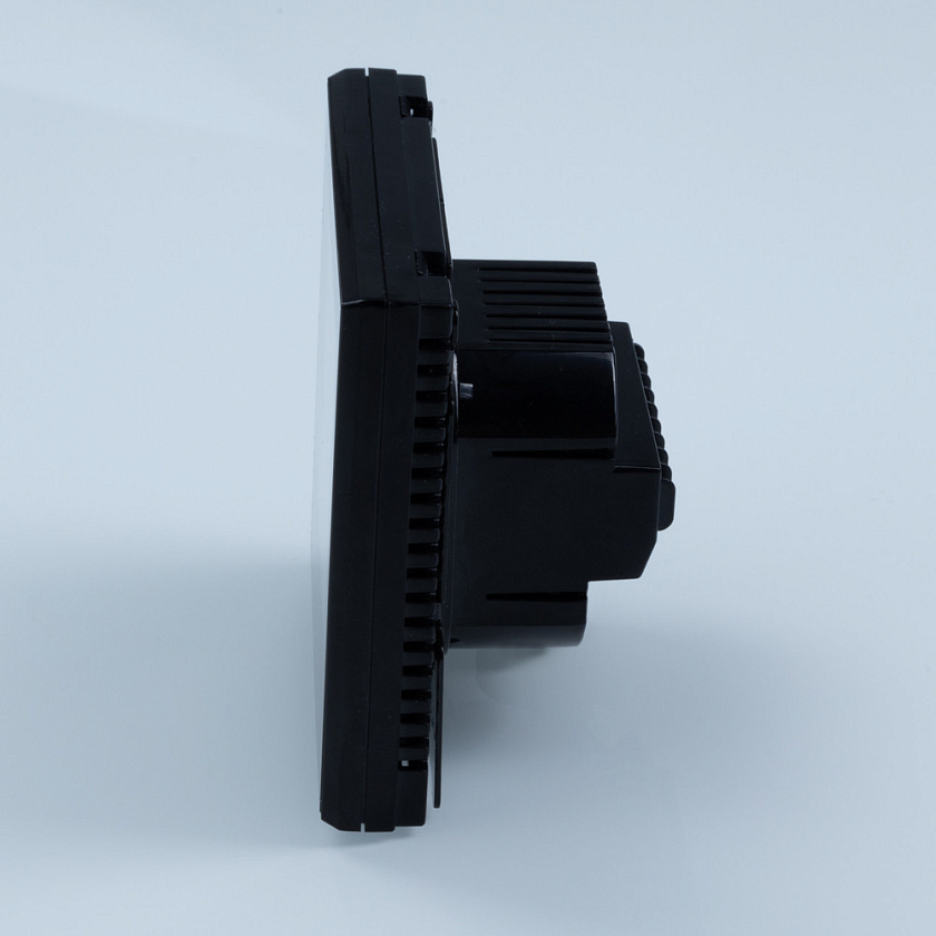 Комнатный двухконтурный WIFI-хронотермостат (черный)   